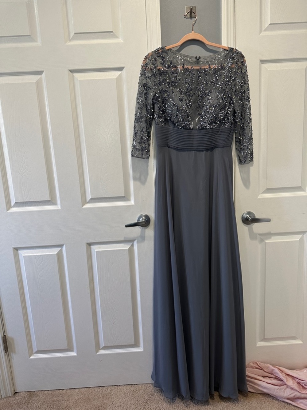 Elegant Beaded Gray Evening Dress with Sheer Sleeves